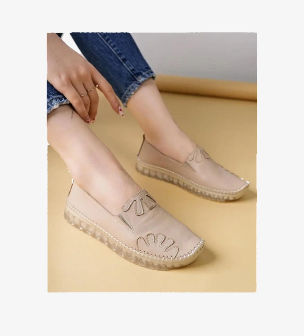 Saraç Detaylı Hakiki Deri Kadın Babet Ayakkabı