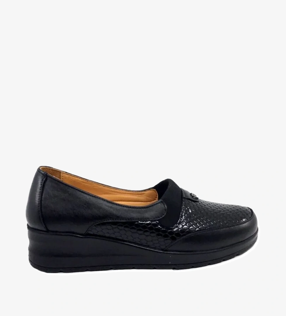 Castle Black 42767-1 Kadın Günlük Hakiki Deri Ortopedik Ayakkabı model görseli