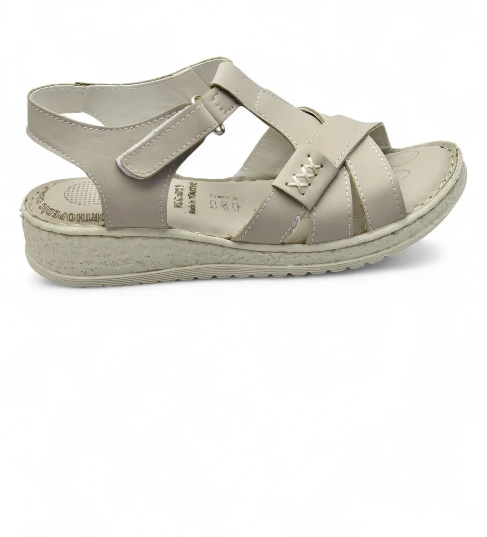 Ayakkabı Burada 8149 Tam Ortopedi̇k Hakiki Deri Kadın Sandalet İvazn model görseli