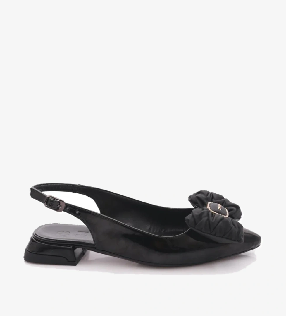 2886 Kadin Fiyonk Detayli Babet