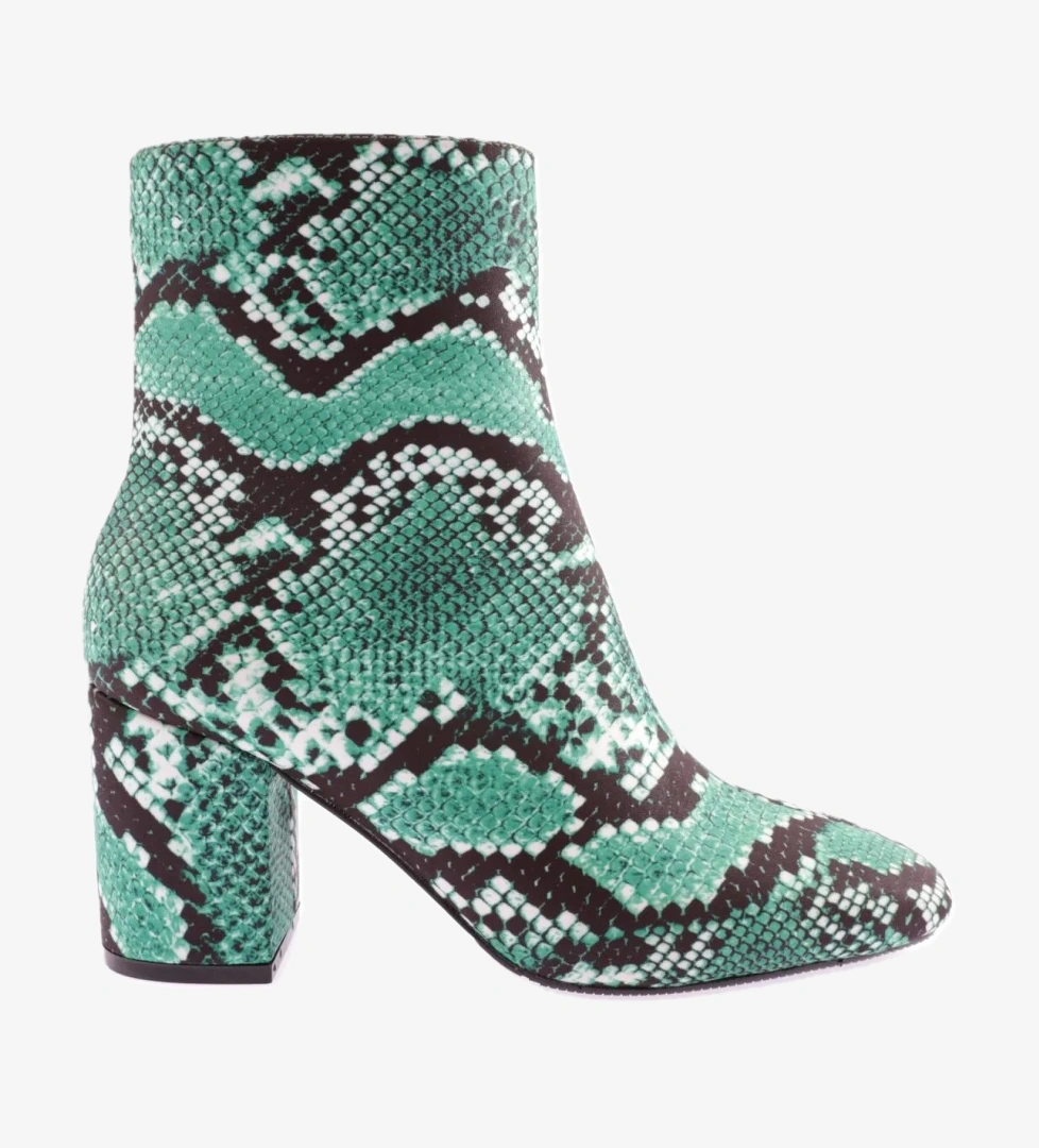 K600-22K Kadin Küt Burun Topuklu Bot - Görsel 1