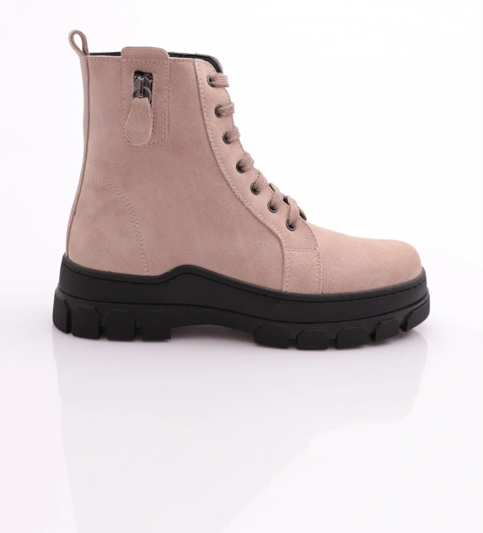 Dgn 057001 Kadin Fermuar Detayli Bağcikli Bot model görseli