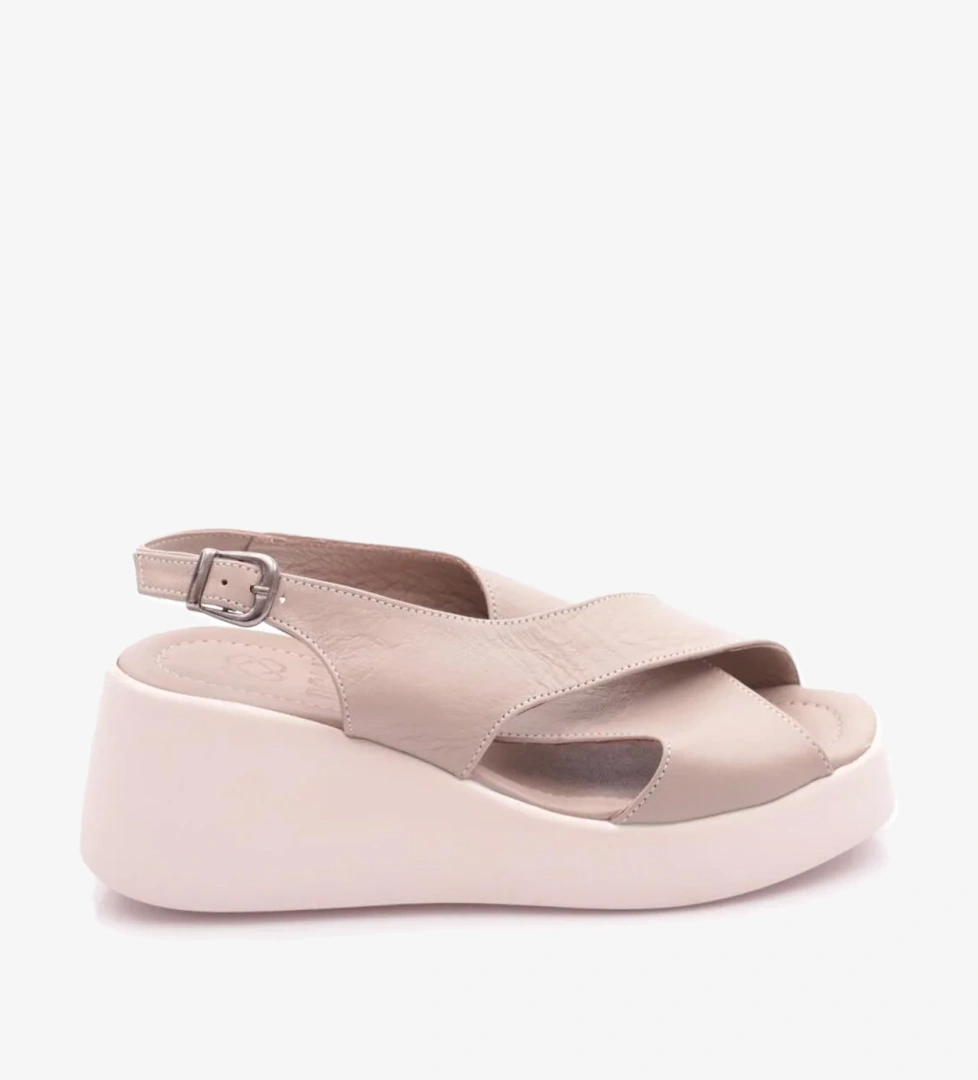 Dgn 2005 Kadin Sandalet model görseli