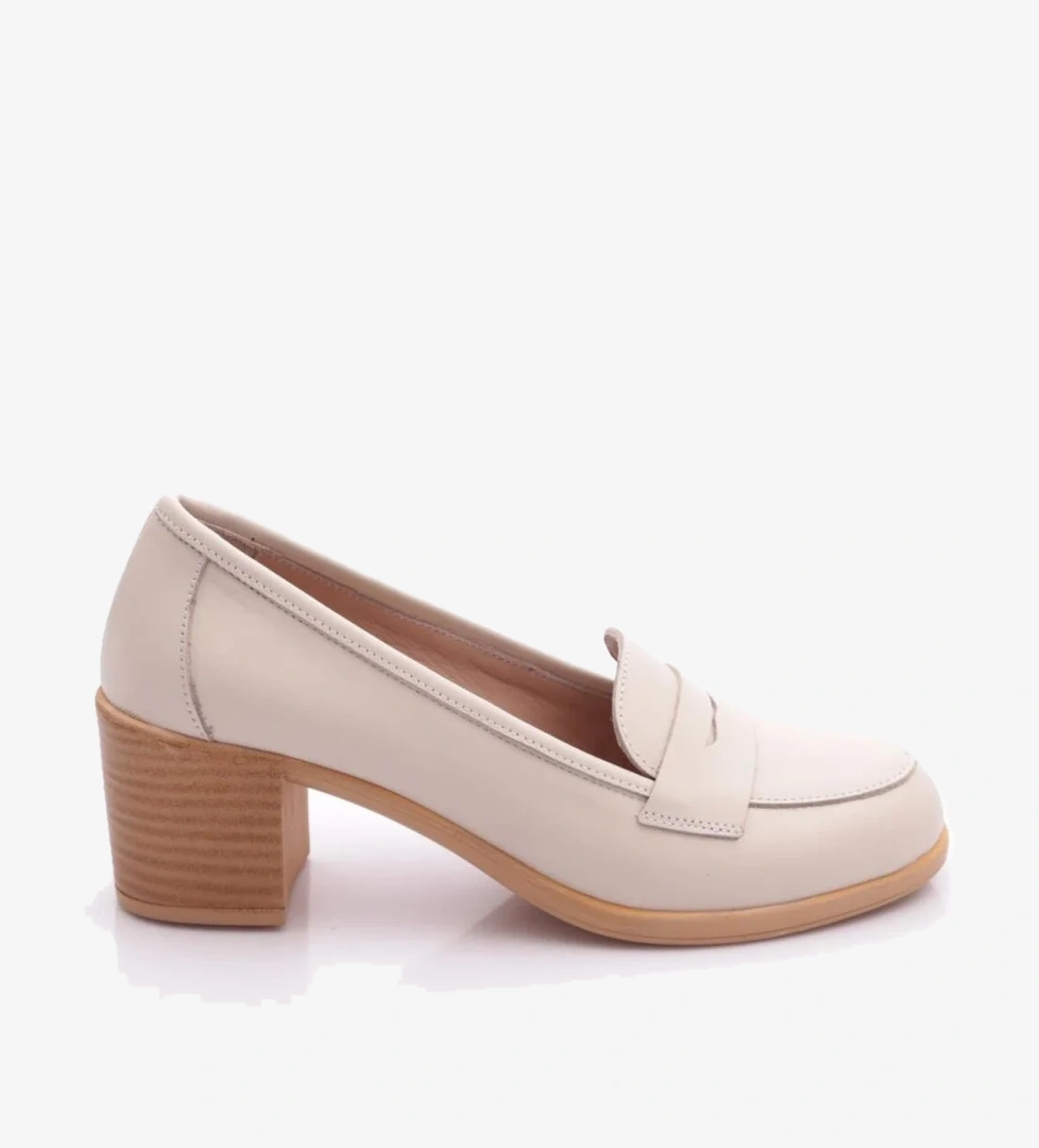 Dgn 25032 Kadin Loafer Ayakkabi model görseli