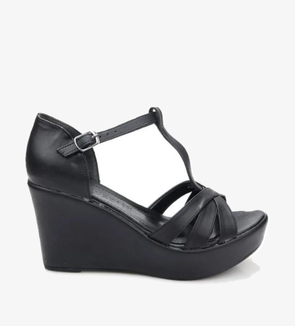 Papuçcity Lgzz 03150 Kadın Dolgu Taban Günlük Sandalet model görseli