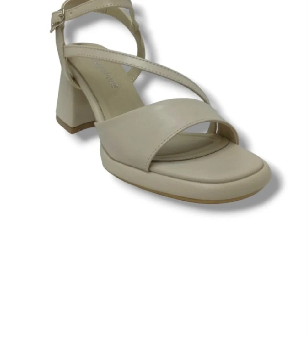 402-25 Deri Anatomik Kalın Topuklu Kadın Sandalet