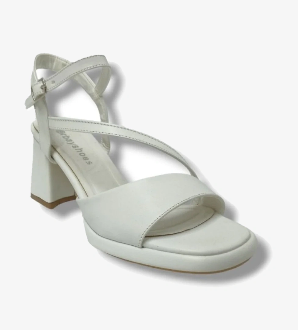 402-25 Deri Anatomik Kalın Topuklu Kadın Sandalet