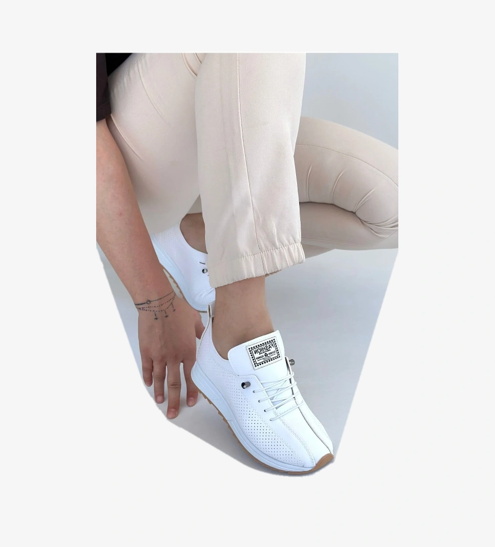 Pabucmarketi Bağcıklı Kadın Spor Ayakkabı model görseli