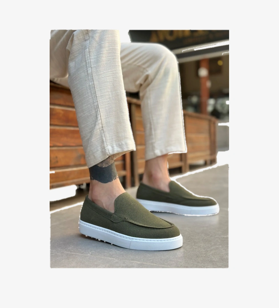 Pabucmarketi Bağcıksız Erkek Casual Ayakkabı HAKİ SÜET (BEYAZ TABAN) model görseli