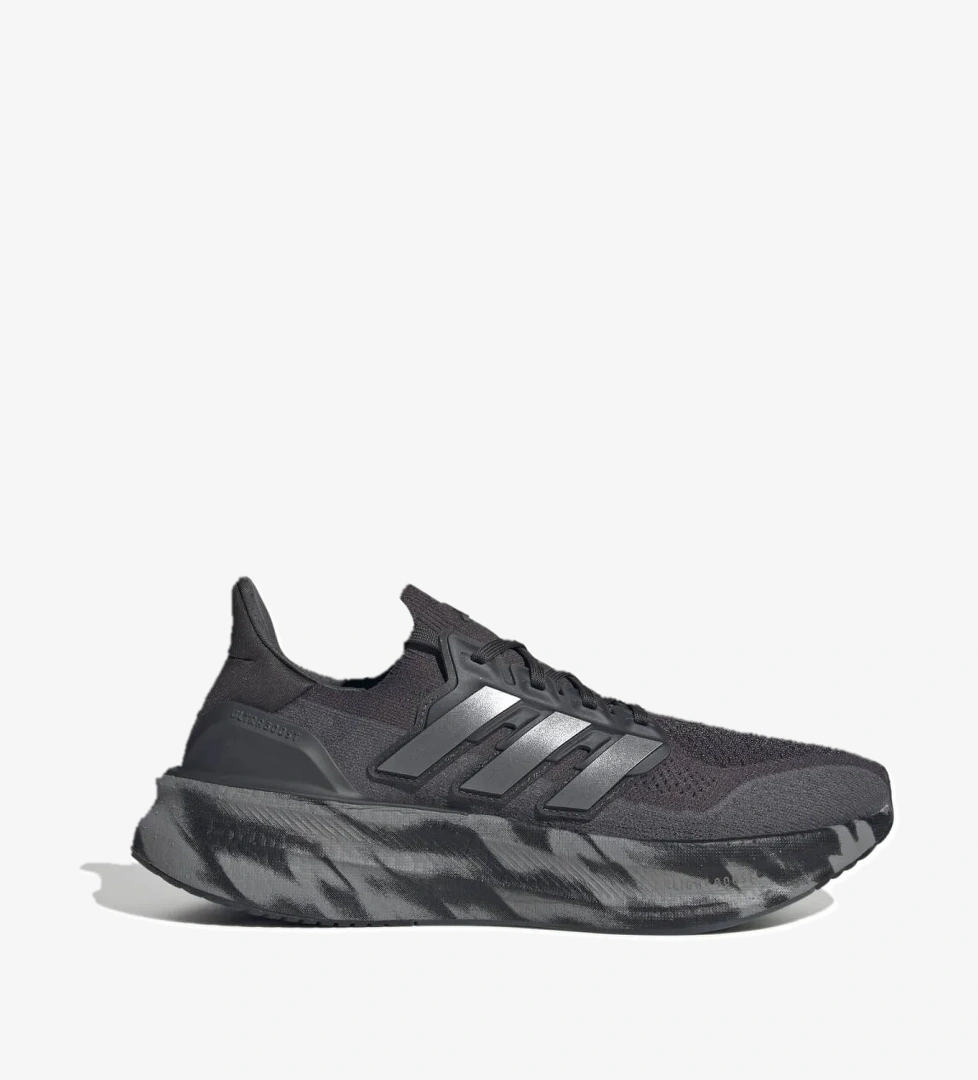 Adidas Erkek Koşu - Yürüyüş Ayakkabı Ultraboost 5 Js4522 model görseli