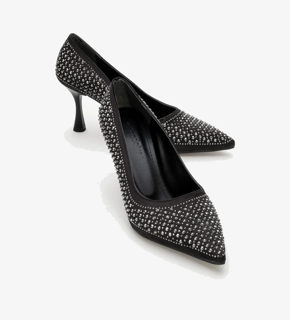Taşlı Sivri Burunlu Stiletto Kadın Topuklu Ayakkabı SİYAH SATEN - Görsel 1