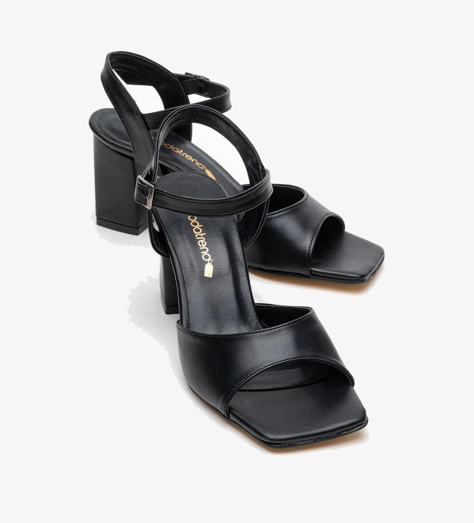 Ccway Kadın Bantlı Topuklu Sandalet Ayakkabı model görseli