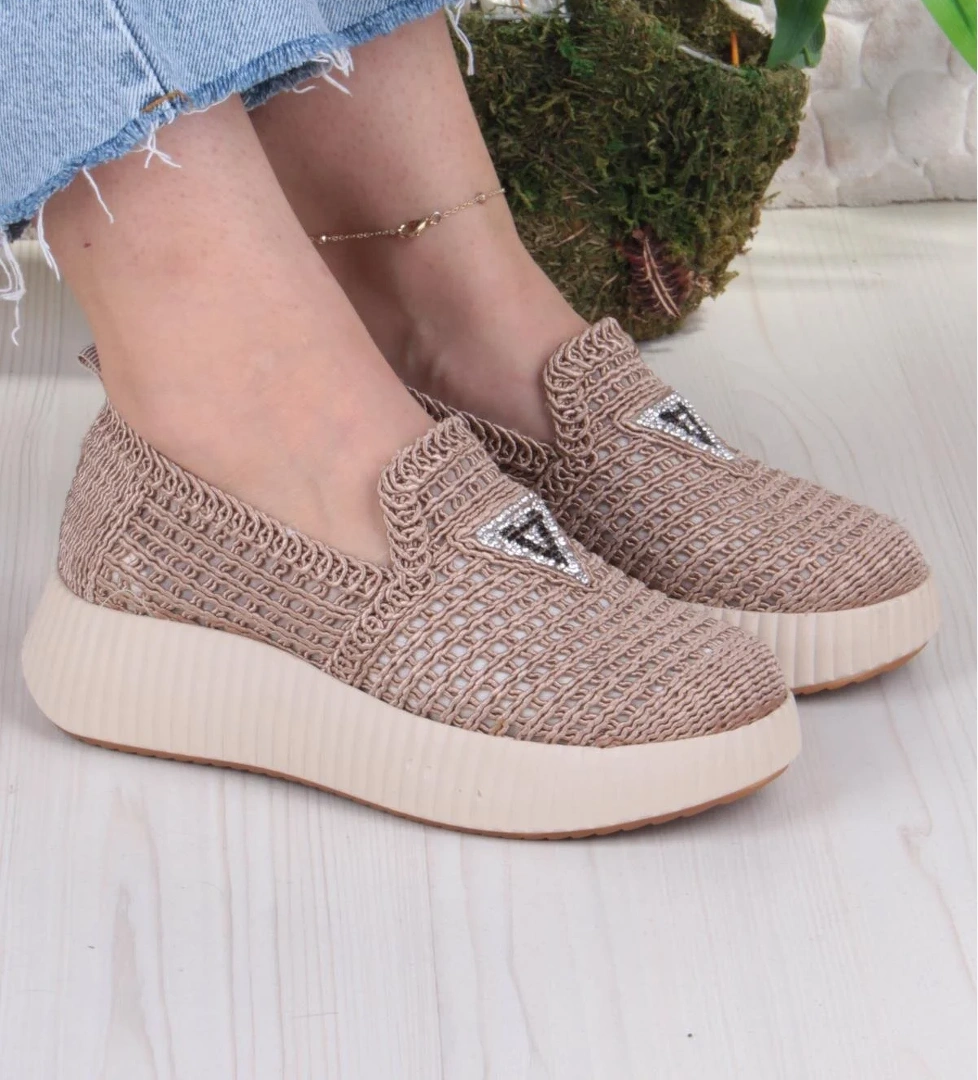 Fort 5016 Fendi Dantelli Fileli Rahat Dolgu Taban Kadın Ayakkabı model görseli