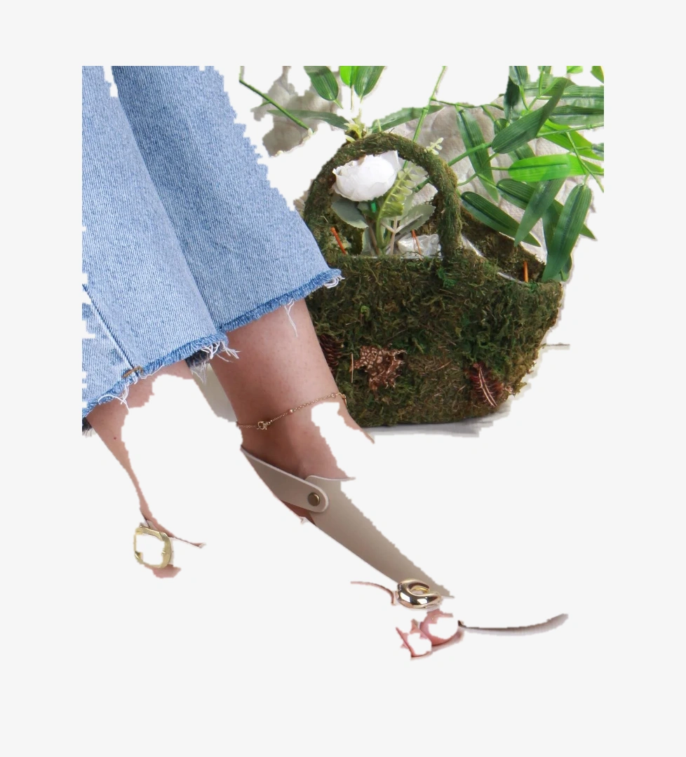 099-108 Fls Toka Detaylı Parmak Arası Kadın Sandalet