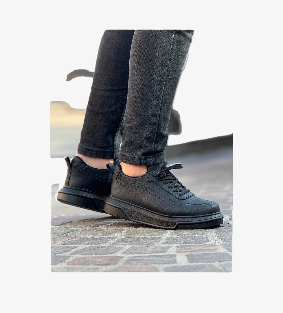 Pabucmarketi Bağcıklı Erkek Spor Ayakkabı Siyah model görseli