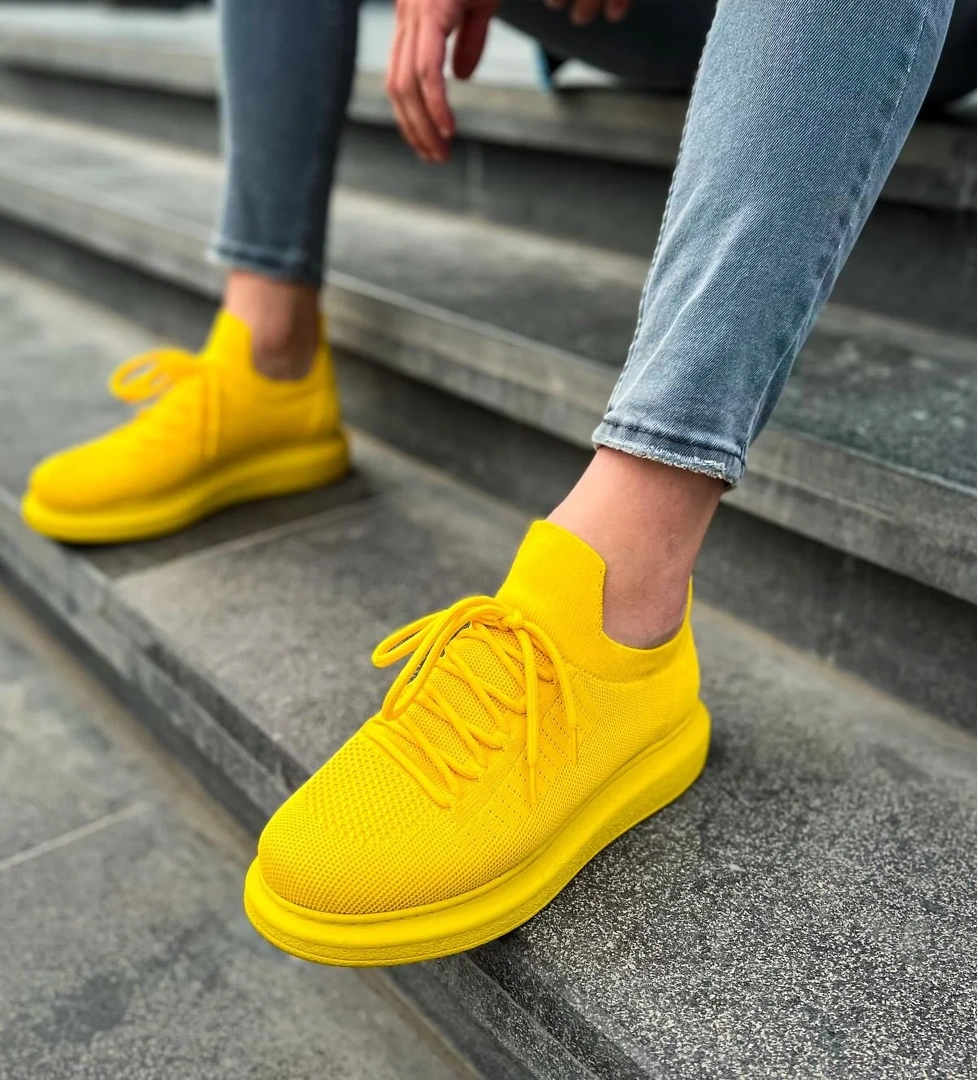 Bağcık Detaylı Triko Kumaş Erkek Spor Ayakkabı Sarı