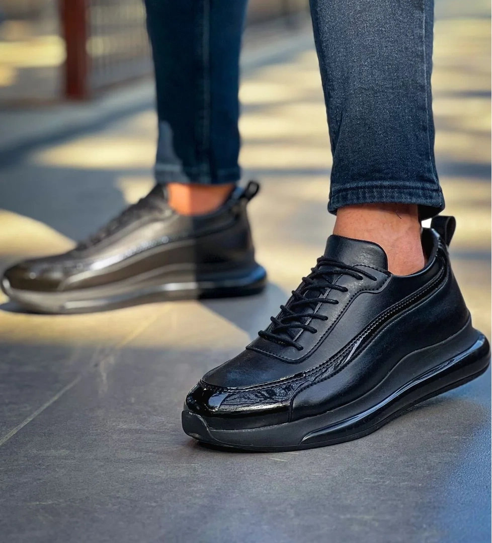 Pabucmarketi Bağcıklı Erkek Spor Ayakkabı Siyah model görseli