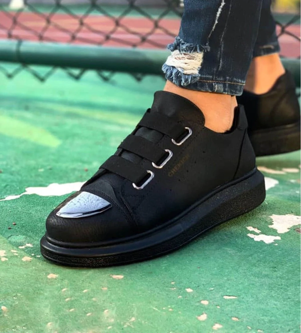 Lastikli Erkek Spor Ayakkabı Siyah