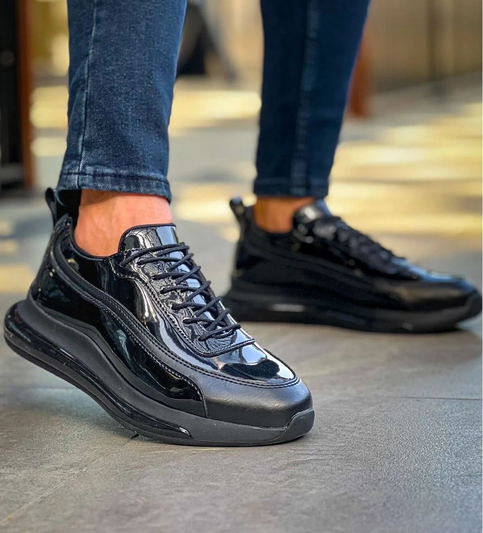 Pabucmarketi Bağcıklı Erkek Spor Ayakkabı Siyah model görseli