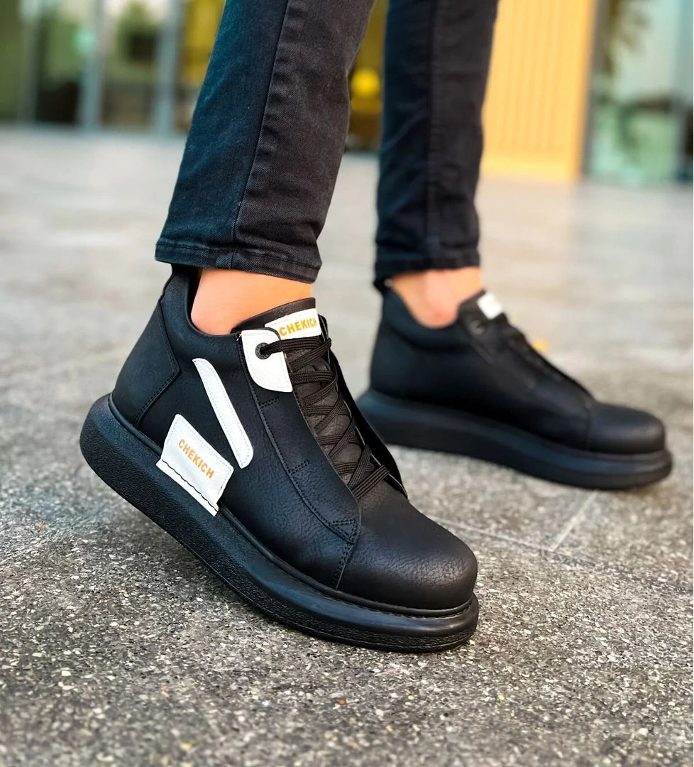 Pabucmarketi Bağcıklı Erkek Sneaker Bot Siyah model görseli