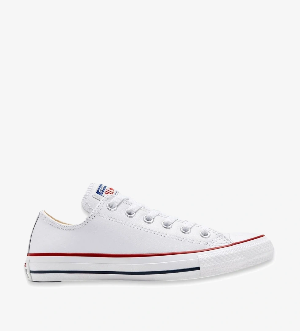 Converse 132174c Chuck Taylor All Star Siyah Beyaz Unisex Ayakkabı model görseli