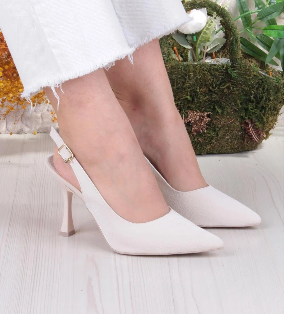 086-5030 Fls Önü Kapalı Baskılı Arkası Açık Topuklu Ayakkabı