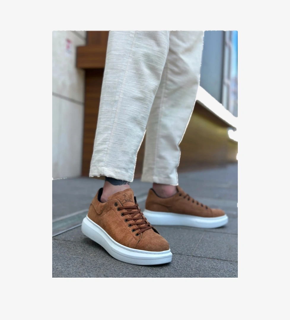 Pabucmarketi Bağcıklı Erkek Spor Ayakkabı TABA SÜET (BEYAZ TABAN) model görseli