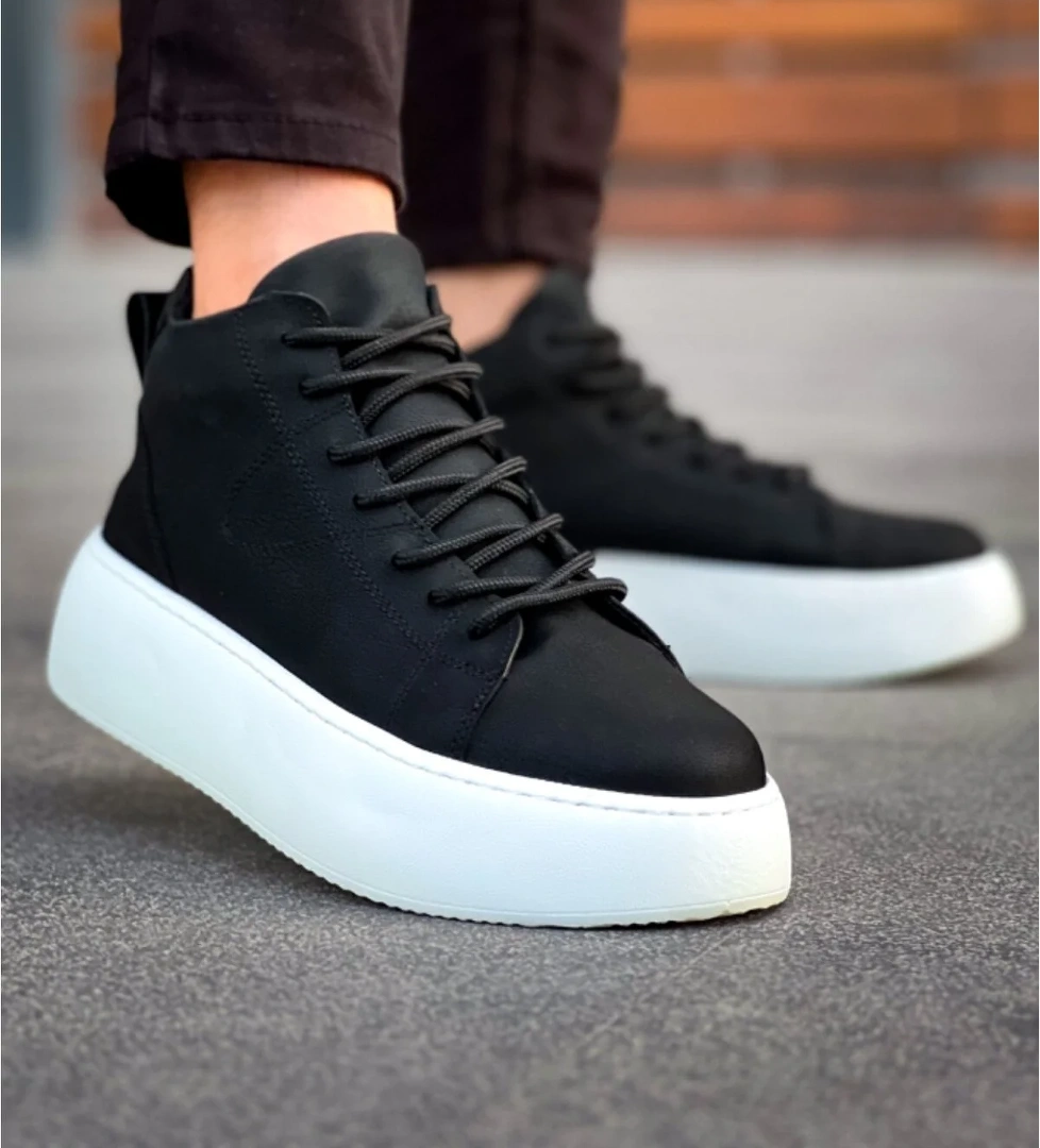 Pabucmarketi Bağcıklı Erkek Spor Bot SİYAH (BEYAZ TABAN) model görseli