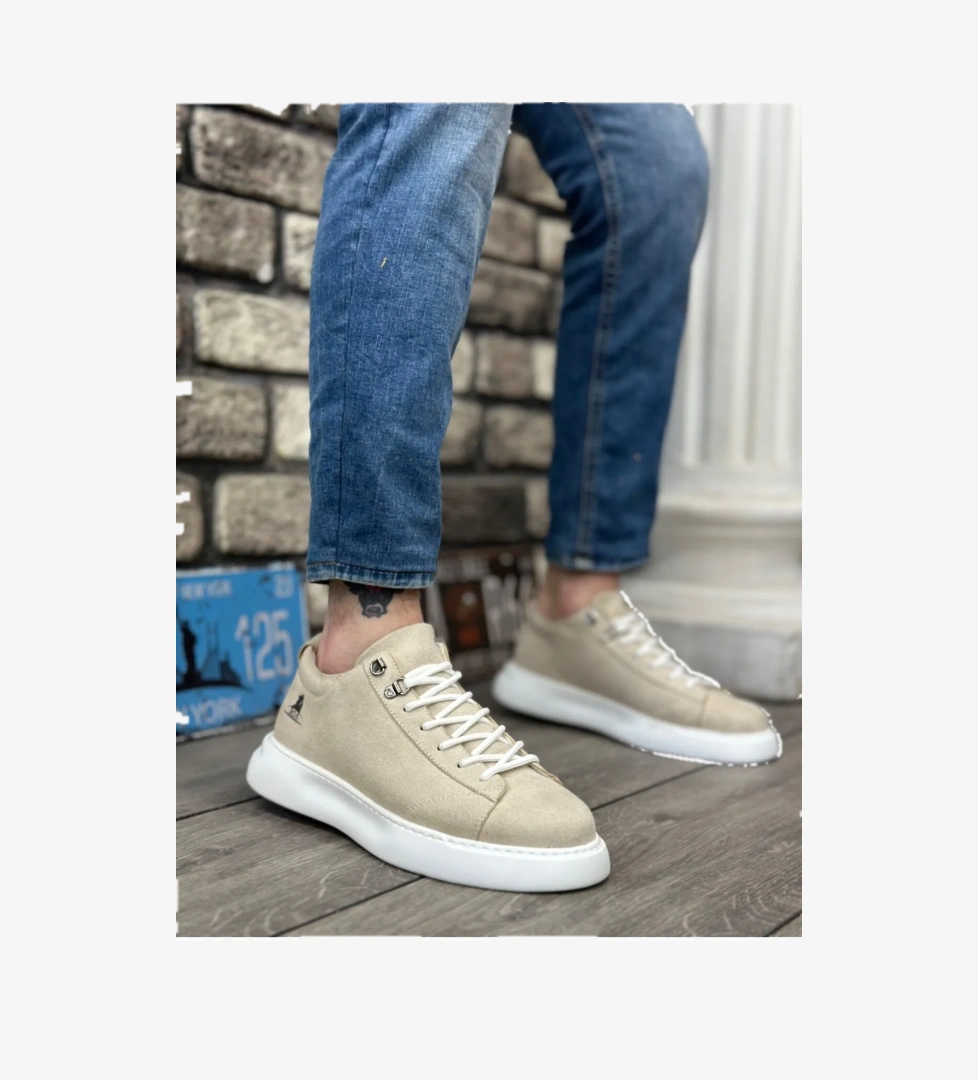 Pabucmarketi Bağcıklı Erkek Spor Ayakkabı KREM SÜET (BEYAZ TABAN) model görseli