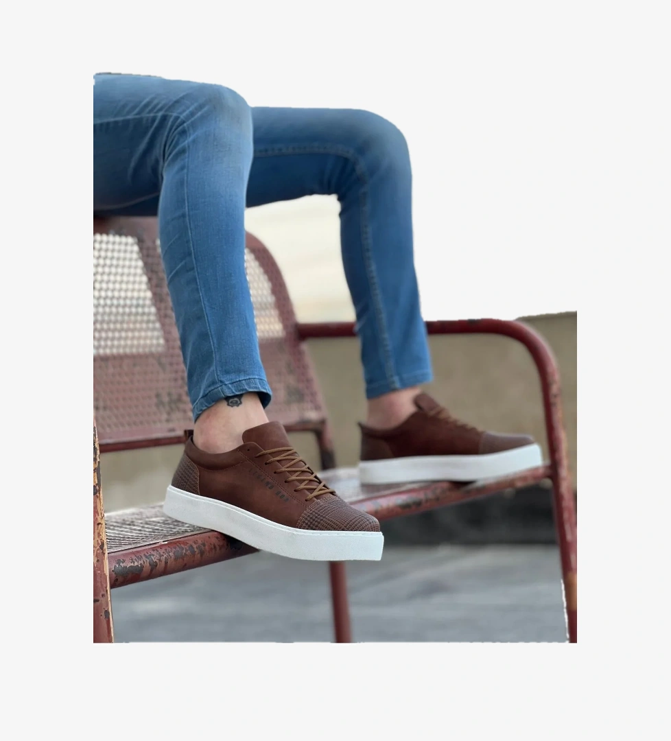 Pabucmarketi Bağcıklı Ekose Detaylı Erkek Spor Ayakkabı TABA (BEYAZ TABAN) model görseli