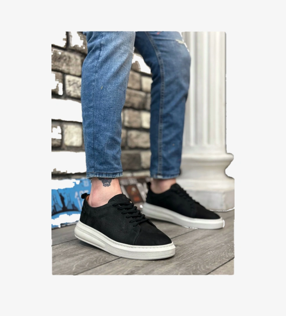 Pabucmarketi Bağcıklı İçi Dışı Hakiki Deri Casual Erkek Ayakkabı SİYAH NUBUK (BEYAZ TABAN) model görseli