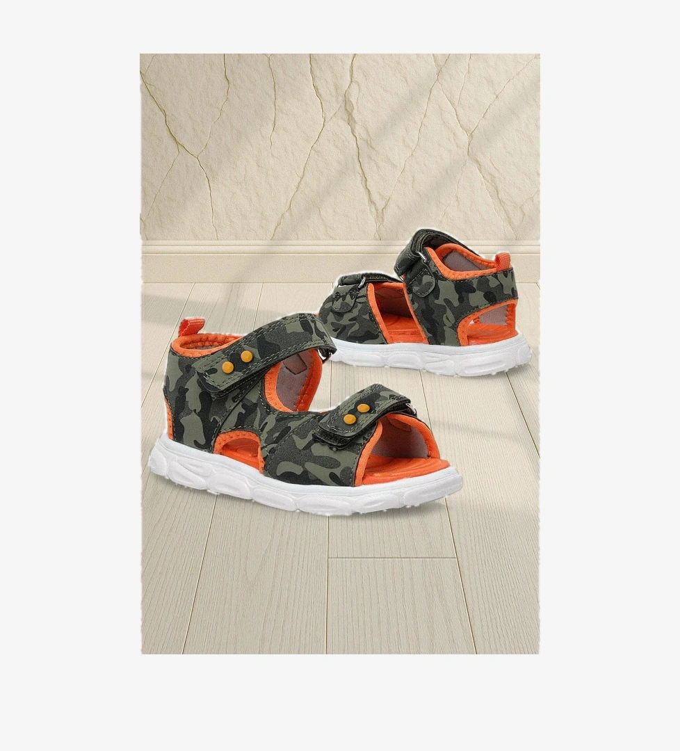 Rakerplus Haki Kamuflaj Desenli Metal Detaylı Cırtlı Bebek Sandalet Ayakkabı model görseli