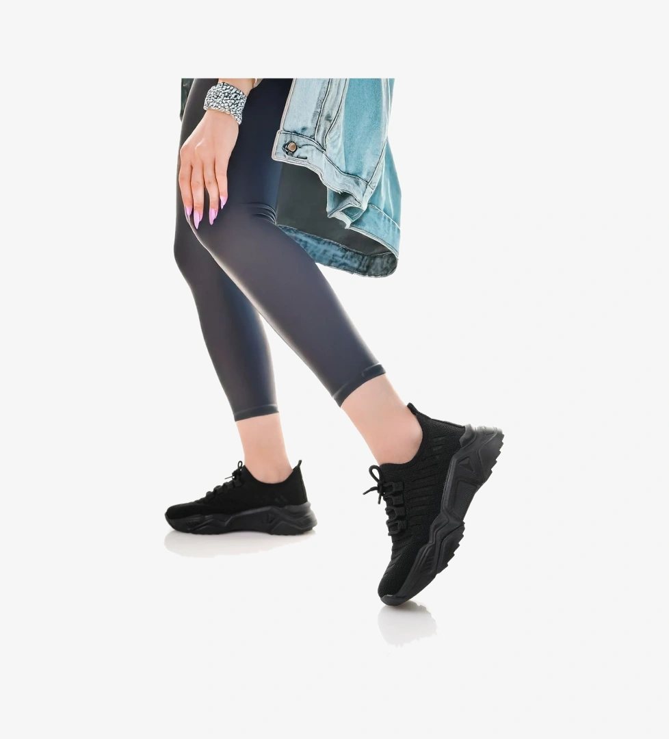 Pabucmarketi Siyah Triko Bağcık Detaylı Kadın Spor Ayakkabı model görseli