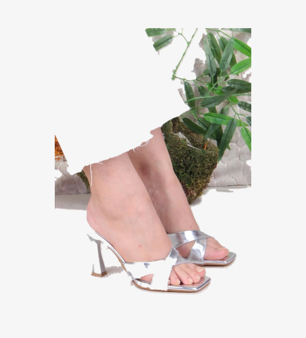 5132 Ares Çapraz Bantlı İnçe Yüksek Topuklu Kadın Terlik - Görsel 1