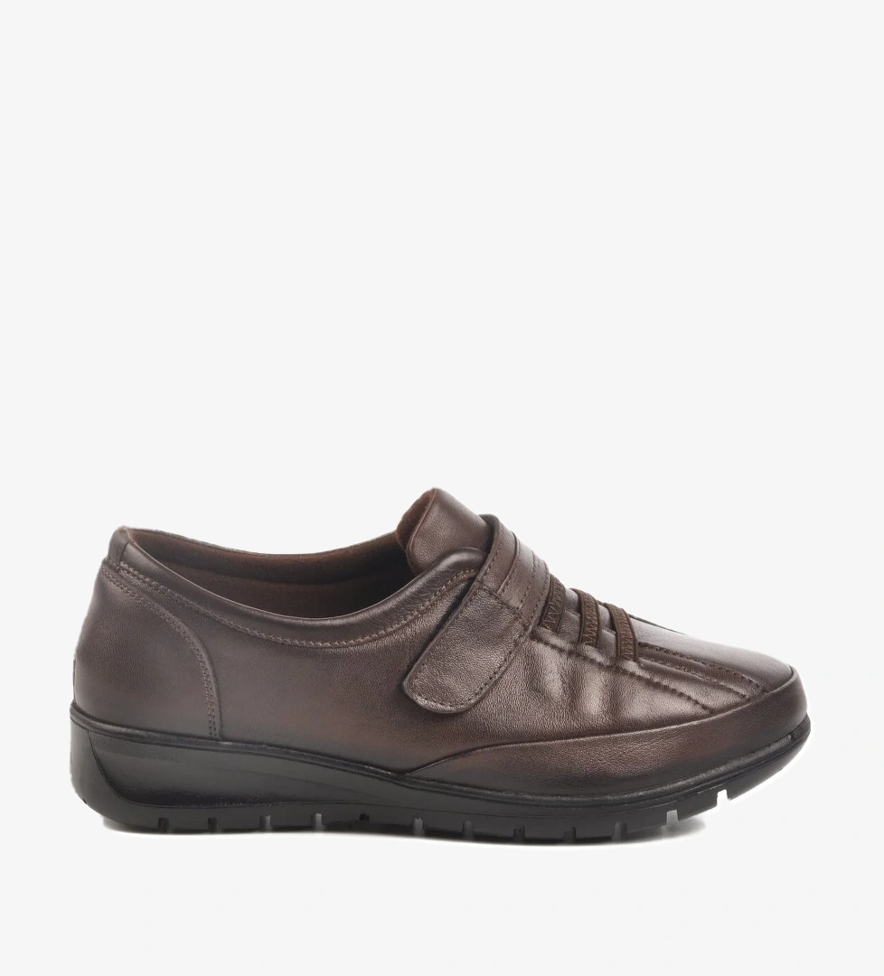 Voyager Kahve Siyah Hakiki Deri Anatomik Kadın Casual Ayakkabı 7679-26k Z model görseli