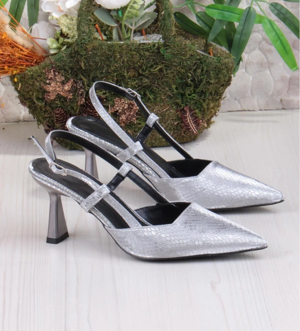 Fort 087-90 Fls Baskılı Arkası Açık Önü Kapalı Topuklu Ayakkabı model görseli