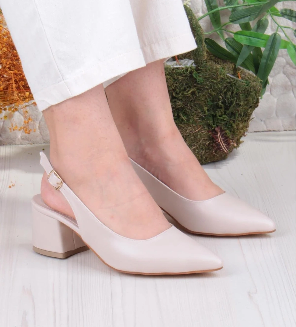 110-420 Fls Arkası Açık Kalın Topuk Klasik Kadın Ayakkabı