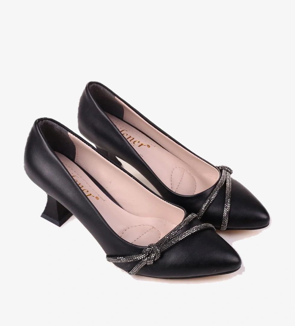 803 Kadın 6 cm Topuklu Taşlı Klasik Ayakkabı