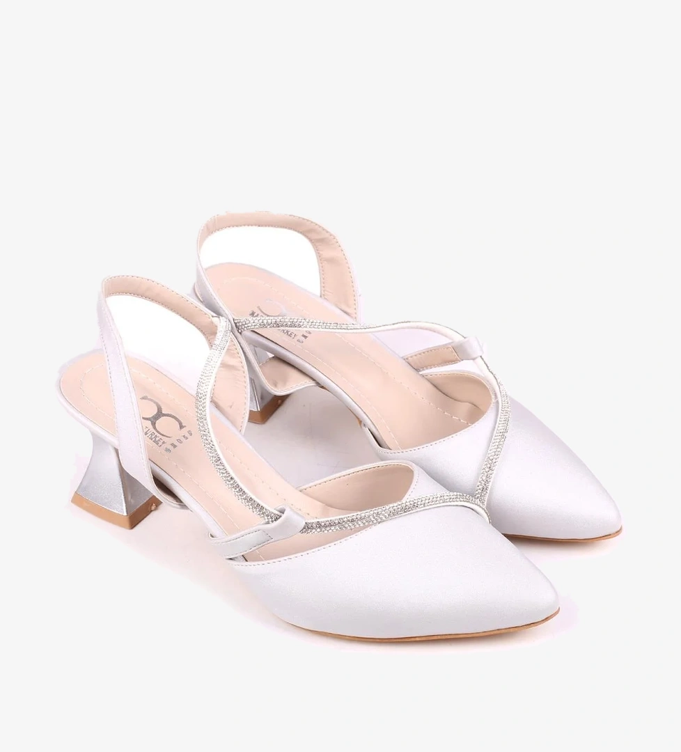 028 Kadın Taş Detaylı Arkası Açık 6 Cm Topuklu Ayakkabı