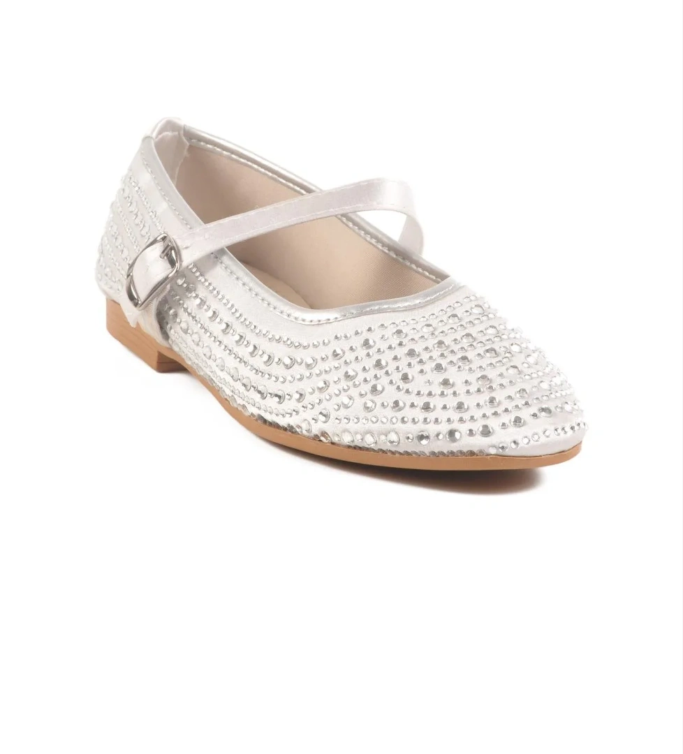 Walkway 038 Z Siyah Gümüş Kadın Taşlı Babet model görseli