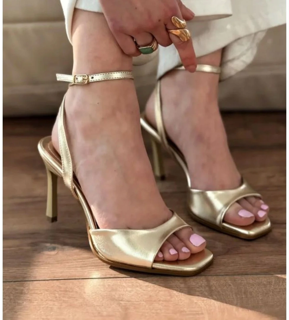 Bilekten Bağlamalı Tek Bant Kadın Topuklu Ayakkabı