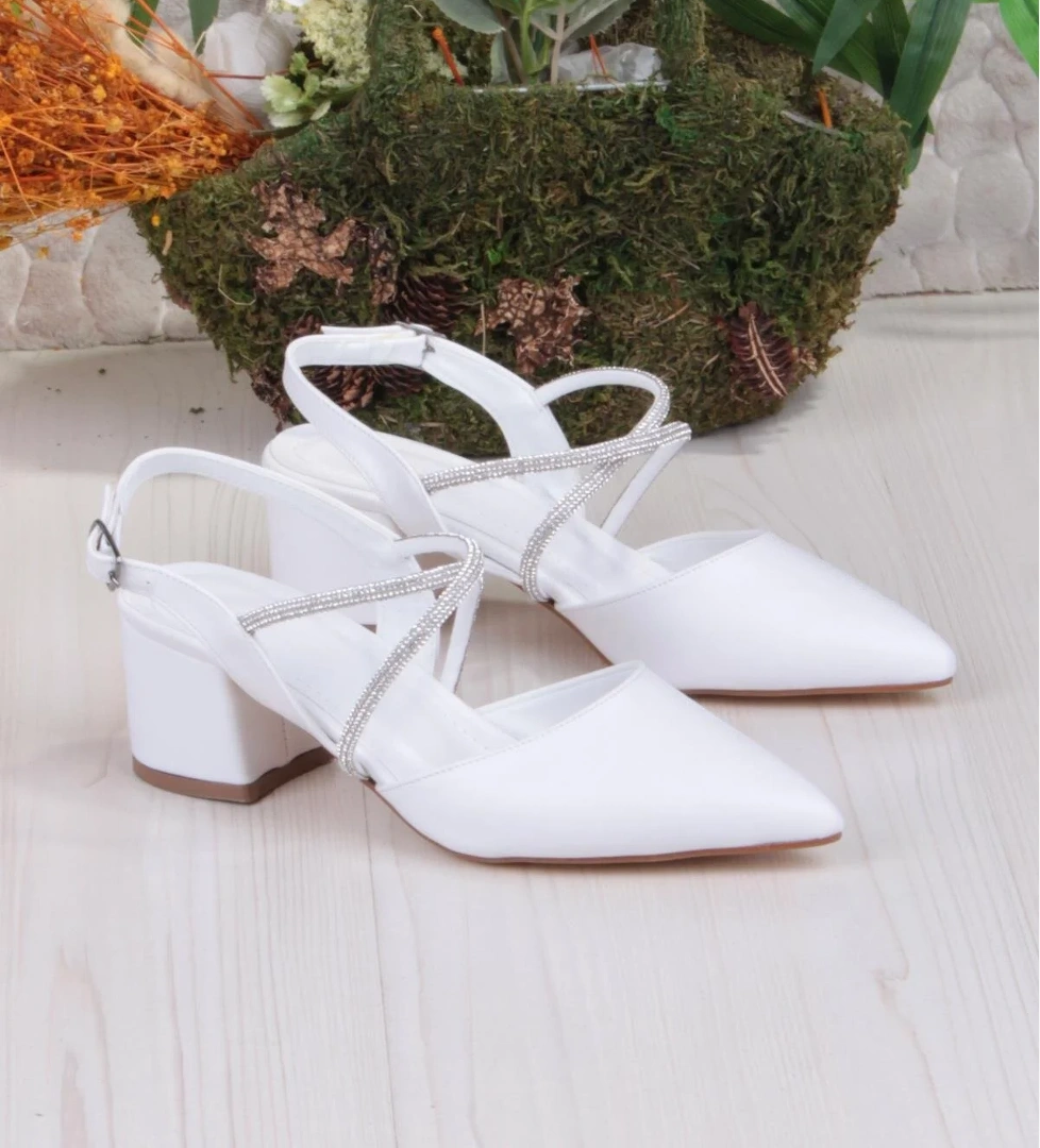 110-411 Çapraz Taşlı Arkası Açık Klasik Topuklu Kadın Ayakkabı