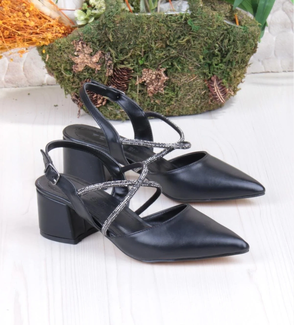 110-411 Çapraz Taşlı Arkası Açık Klasik Topuklu Kadın Ayakkabı