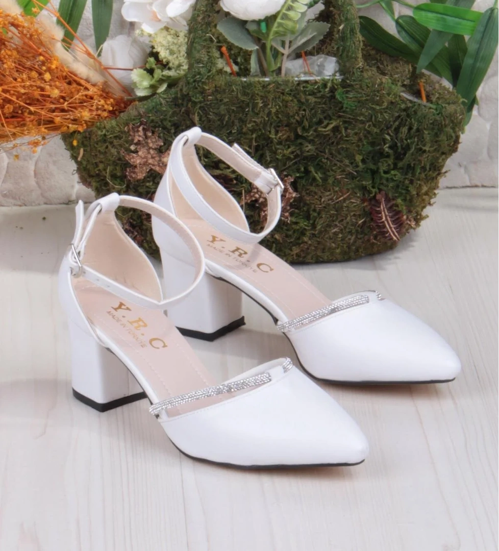 Fort 35619 Biye Taşlı Kalın Topuklu Kadın Ayakkabı model görseli