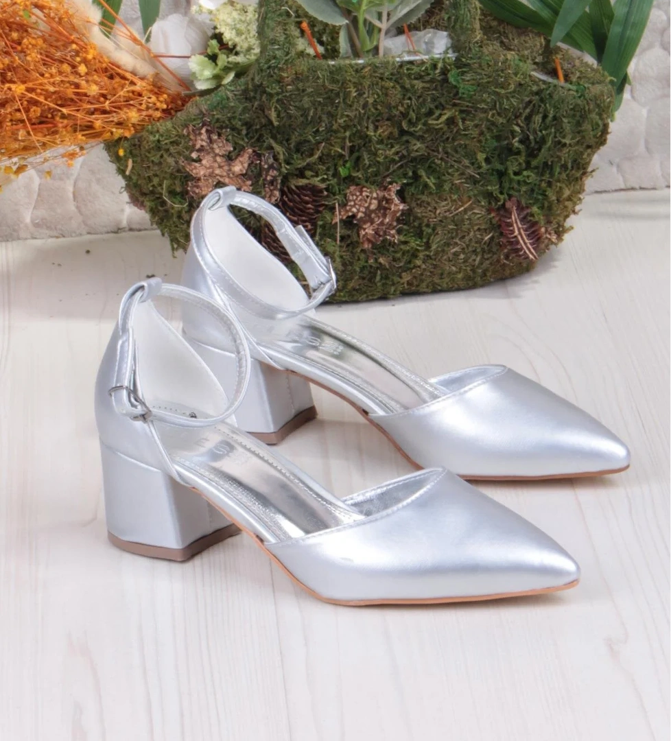 110-416 Rahat Alçak Kalın Topuklu Kadın Ayakkabı