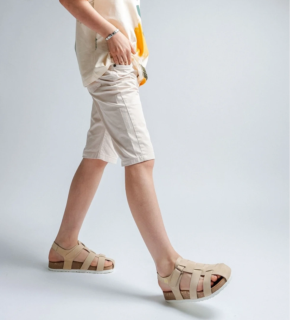 Unisex Çocuk Açık Sarı Hakiki Deri Mantar Tabanlı Günlük Çocuk Sandalet