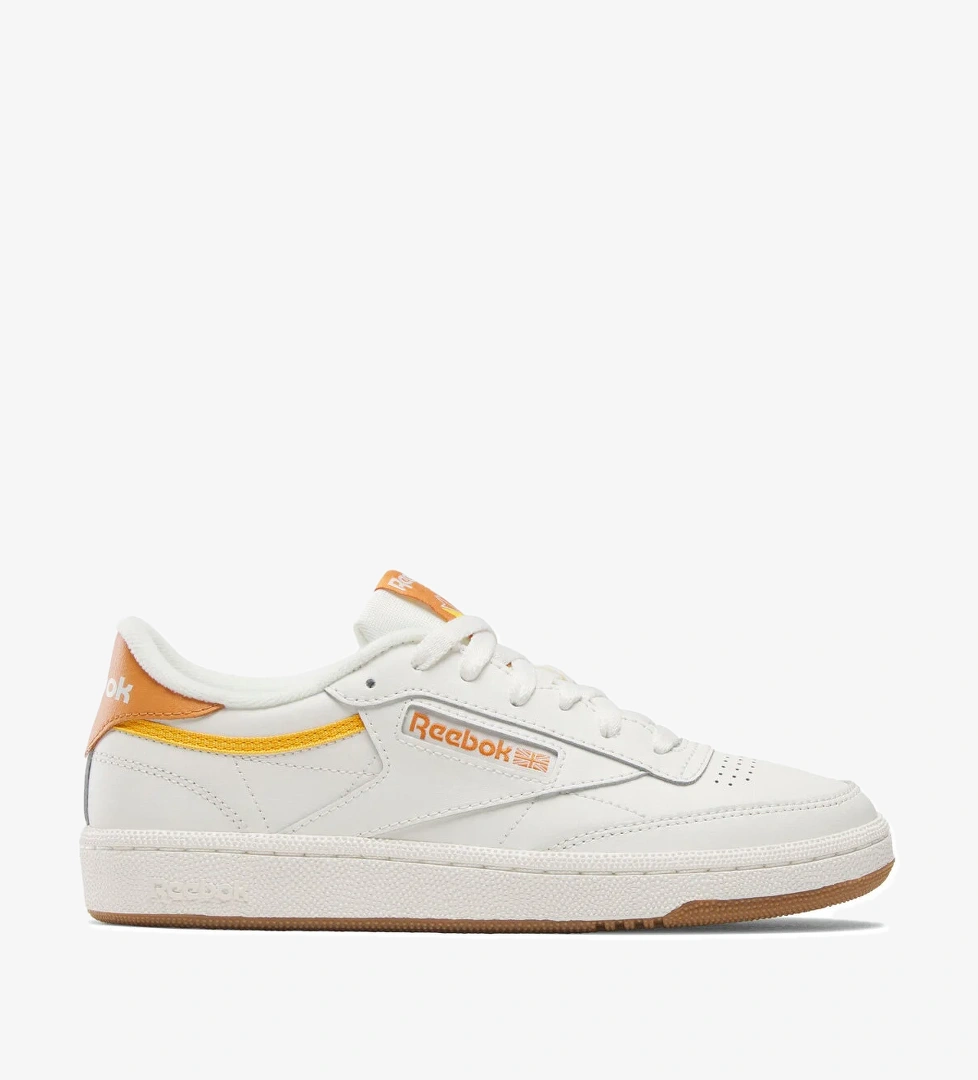 Reebok Club C 85 Kirik Beyaz Kadın Sneaker model görseli