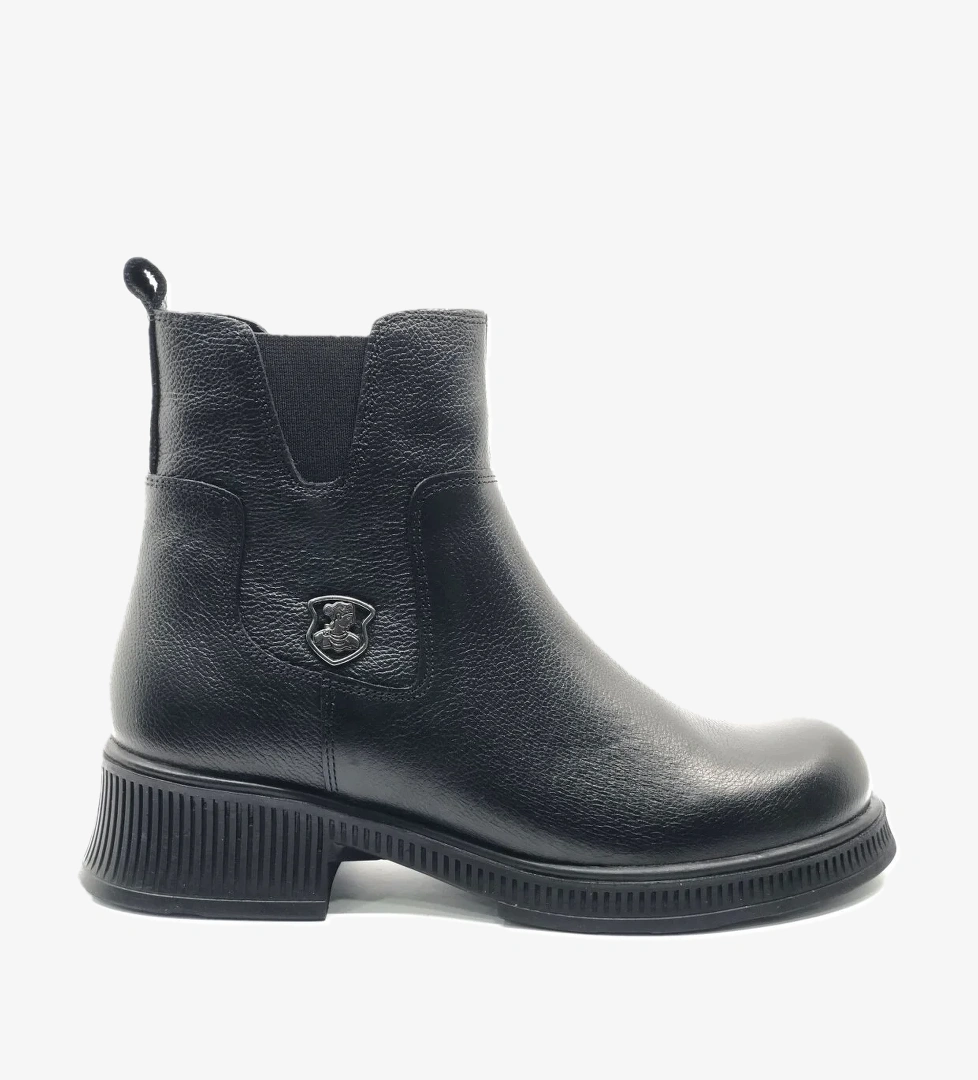 Venüs Nomen Hakiki Deri Kaymaz Taban Ortopedik Kadın Bot model görseli