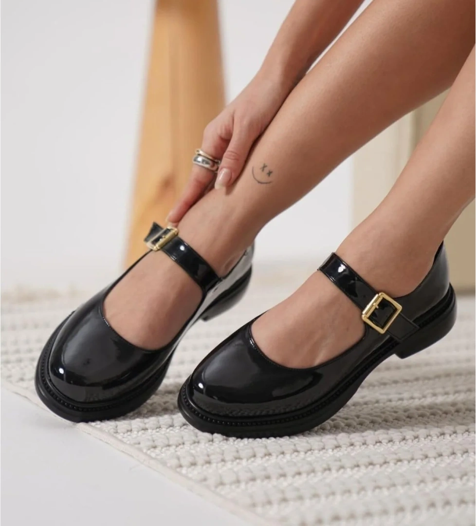 Siyah Rugan Kadın Günlük Ayakkabı