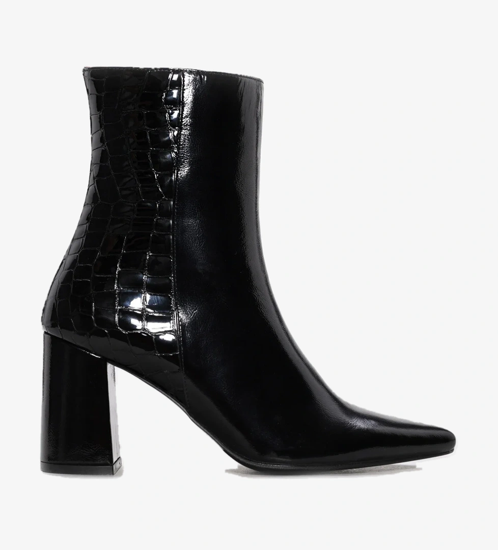 Fast Step Hakiki Deri Kadın Kalın Topuklu Bot 215DZA3211 model görseli